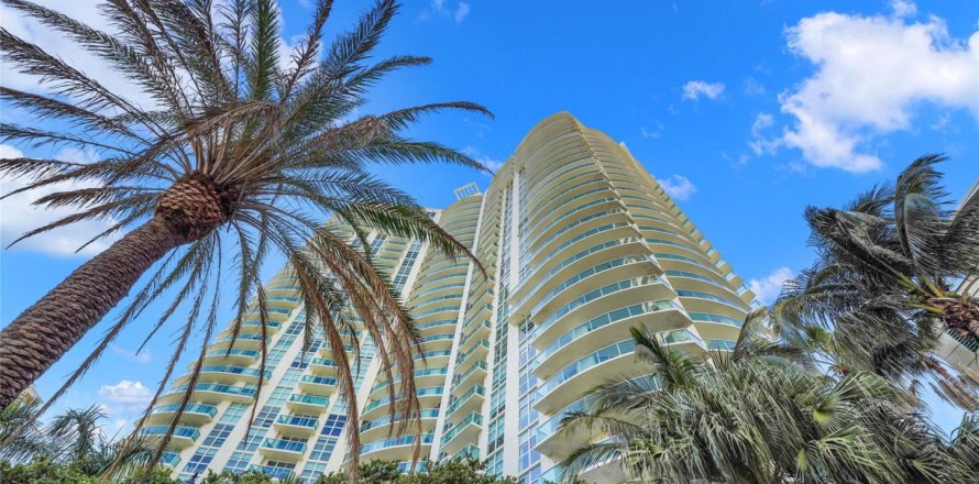 Condominio en Fort Lauderdale, Florida, 3 dormitorios  № 1061153