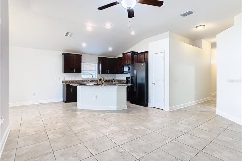 Casa en venta en Davenport, Florida, 3 dormitorios, 141.3 m2 № 1869835 - foto 13