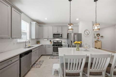 Casa en venta en Jacksonville, Florida, 3 dormitorios № 2058773 - foto 2