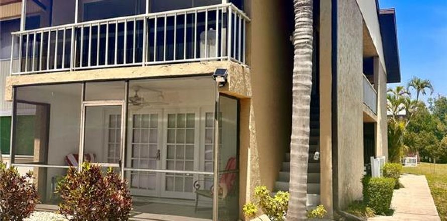 Condo in Sarasota, Florida, 2 bedrooms № 2103200