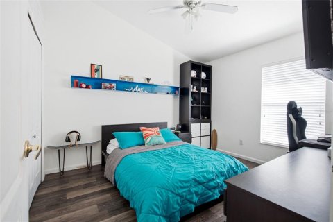 House in Orlando, Florida 3 bedrooms, 161.28 sq.m. № 2220831 - photo 24