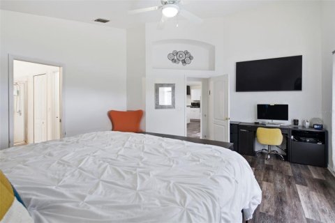 House in Orlando, Florida 3 bedrooms, 161.28 sq.m. № 2220831 - photo 20
