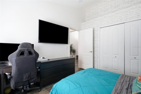 House in Orlando, Florida 3 bedrooms, 161.28 sq.m. № 2220831 - photo 23