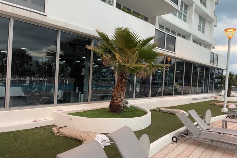 Снять в аренду кондоминиум в Майами-Бич, Флорида 1 спальня, 82.68м2, № 1936497 - фото 23