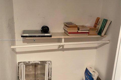 Снять в аренду кондоминиум в Майами-Бич, Флорида 1 спальня, 82.68м2, № 1936497 - фото 19