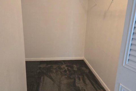 Condo in West Palm Beach, Florida, 2 bedrooms № 2190974 - photo 14
