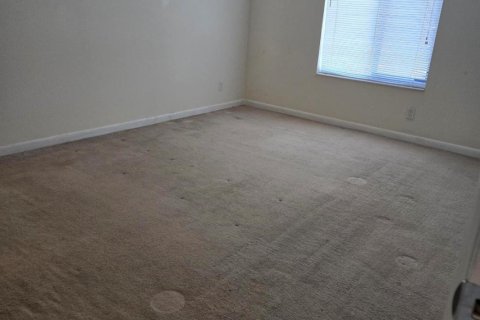 Condo in West Palm Beach, Florida, 2 bedrooms № 2190974 - photo 12