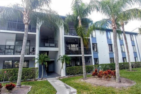 Condo in West Palm Beach, Florida, 2 bedrooms  № 2190974