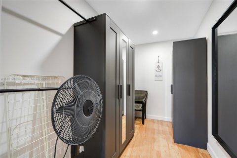 Copropriété à vendre à Hallandale Beach, Floride: 2 chambres, 116.13 m2 № 1978420 - photo 8