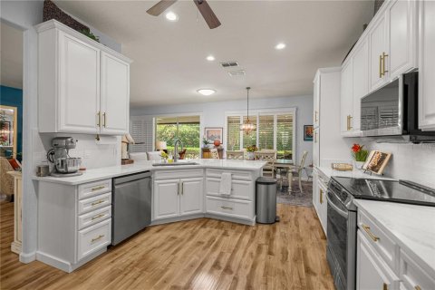House in Ocala, Florida 3 bedrooms, 181.9 sq.m. № 2239777 - photo 8