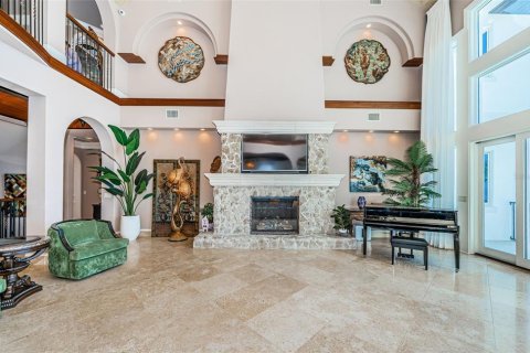 House in Redington Beach, Florida 5 bedrooms, 606.47 sq.m. № 1520667 - photo 14