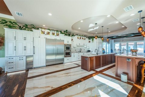 House in Redington Beach, Florida 5 bedrooms, 606.47 sq.m. № 1520667 - photo 29