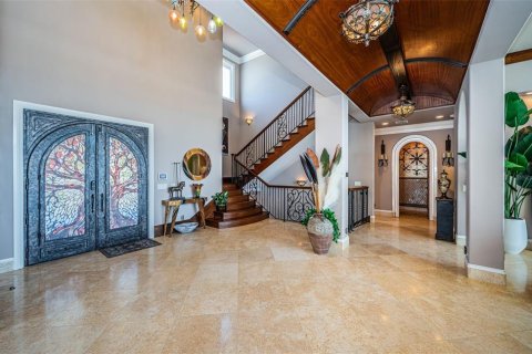 House in Redington Beach, Florida 5 bedrooms, 606.47 sq.m. № 1520667 - photo 10