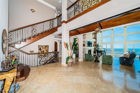 House in Redington Beach, Florida 5 bedrooms, 606.47 sq.m. № 1520667 - photo 15
