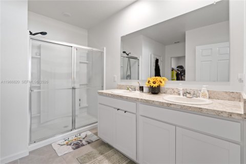 Купить виллу или дом в Грант-Валкариа, Флорида 4 спальни, № 2042907 - фото 8