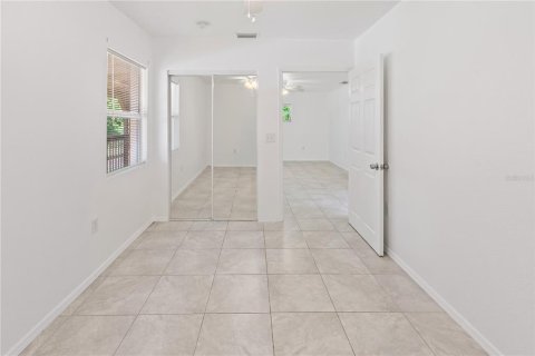 House in Lakeland, Florida 2 bedrooms, 70.51 sq.m. № 1888546 - photo 3