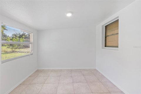 House in Lakeland, Florida 2 bedrooms, 70.51 sq.m. № 1888546 - photo 5