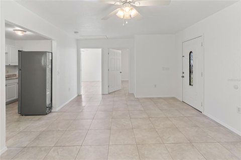 House in Lakeland, Florida 2 bedrooms, 70.51 sq.m. № 1888546 - photo 14