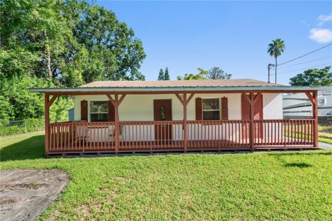 House in Lakeland, Florida 2 bedrooms, 70.51 sq.m. № 1888546 - photo 1