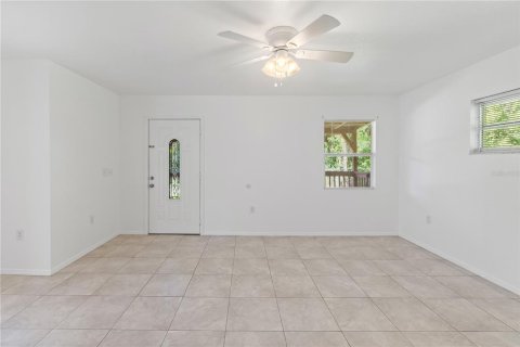 House in Lakeland, Florida 2 bedrooms, 70.51 sq.m. № 1888546 - photo 2