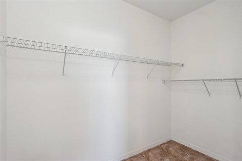 House in Ruskin, Florida 6 bedrooms, 251.21 sq.m. № 1603095 - photo 22