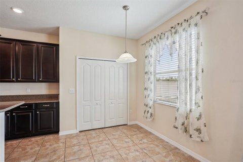 House in Ruskin, Florida 6 bedrooms, 251.21 sq.m. № 1603095 - photo 11