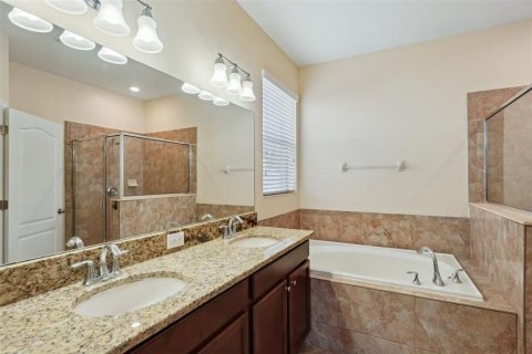 House in Ruskin, Florida 6 bedrooms, 251.21 sq.m. № 1603095 - photo 23