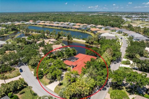 Casa en venta en Englewood, Florida, 3 dormitorios, 348.1 m2 № 1642774 - foto 1