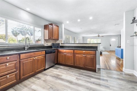 House in Tampa, Florida 3 bedrooms, 158.96 sq.m. № 2117057 - photo 23