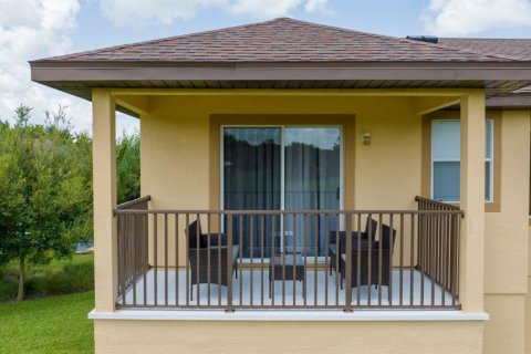 Townhouse in Davenport, Florida 4 bedrooms, 172.43 sq.m. № 2330501 - photo 6