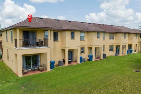 Townhouse in Davenport, Florida 4 bedrooms, 172.43 sq.m. № 2330501 - photo 4