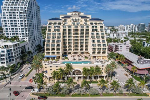 Condo in Fort Lauderdale, Florida, 1 bedroom № 2082118 - photo 2