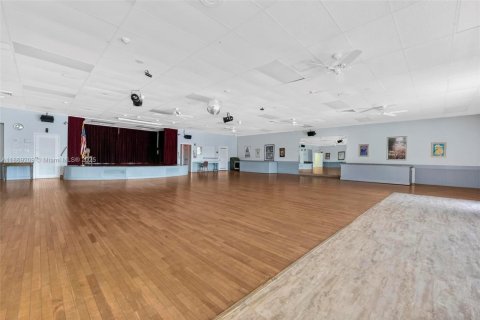 House in Hollywood, Florida 2 bedrooms, 89.19 sq.m. № 1897722 - photo 21