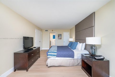 Condo in Fort Lauderdale, Florida, 1 bedroom  № 1924780 - photo 19