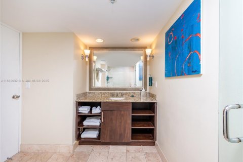 Condo in Fort Lauderdale, Florida, 1 bedroom  № 1924780 - photo 23