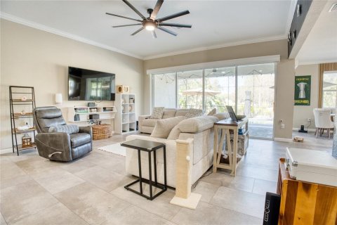 House in Winter Garden, Florida 3 bedrooms, 211.63 sq.m. № 2123381 - photo 7