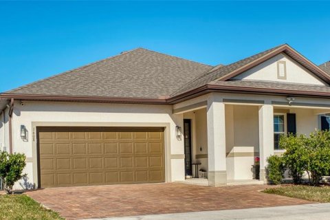 House in Winter Garden, Florida 3 bedrooms, 211.63 sq.m. № 2123381 - photo 2