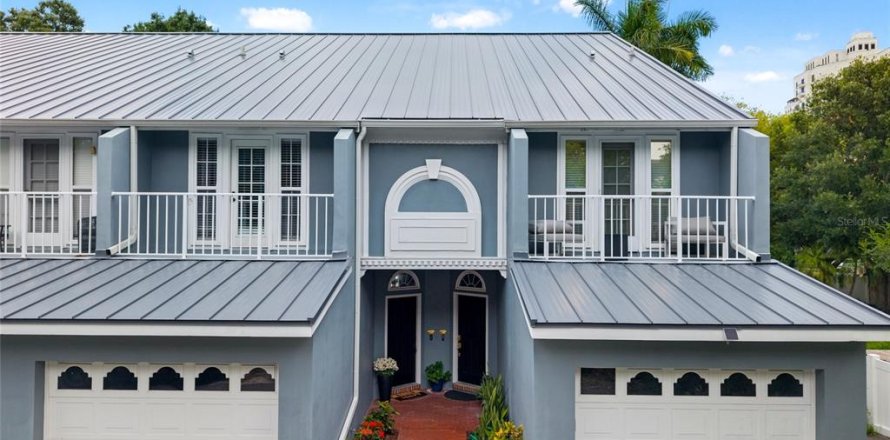 Condominio en Tampa, Florida, 3 dormitorios  № 1876659