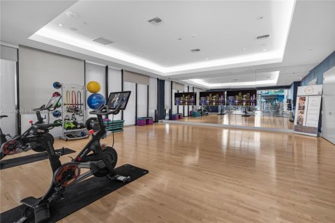 Снять в аренду кондоминиум в Майами, Флорида 1 спальня, 60.48м2, № 1892909 - фото 15