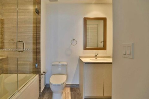 Снять в аренду кондоминиум в Майами, Флорида 1 спальня, 60.48м2, № 1892909 - фото 16