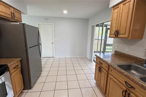 House in Kissimmee, Florida 2 bedrooms, 92.9 sq.m. № 2429353 - photo 11