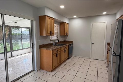 House in Kissimmee, Florida 2 bedrooms, 92.9 sq.m. № 2429353 - photo 6