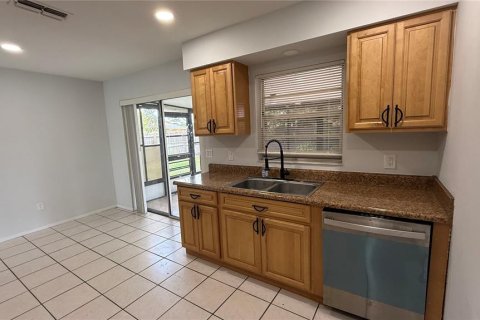 House in Kissimmee, Florida 2 bedrooms, 92.9 sq.m. № 2429353 - photo 9