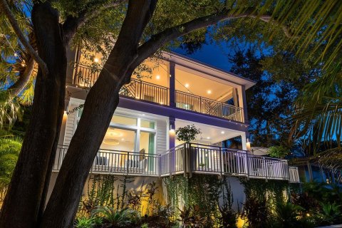 Villa ou maison à vendre à Sarasota, Floride: 4 chambres, 338.81 m2 № 2330419 - photo 6