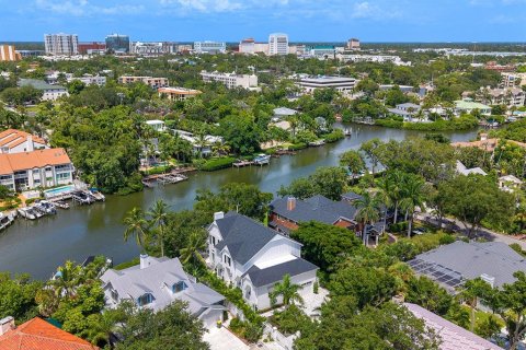 Villa ou maison à vendre à Sarasota, Floride: 4 chambres, 338.81 m2 № 2330419 - photo 3