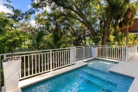 Villa ou maison à vendre à Sarasota, Floride: 4 chambres, 338.81 m2 № 2330419 - photo 21