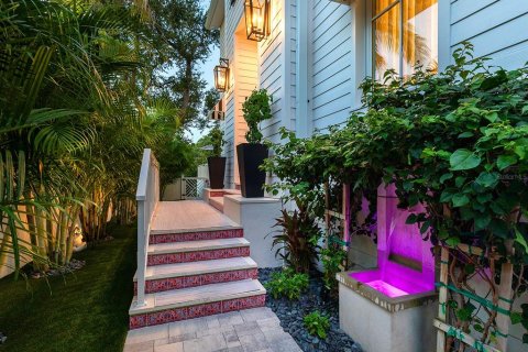 Villa ou maison à vendre à Sarasota, Floride: 4 chambres, 338.81 m2 № 2330419 - photo 25