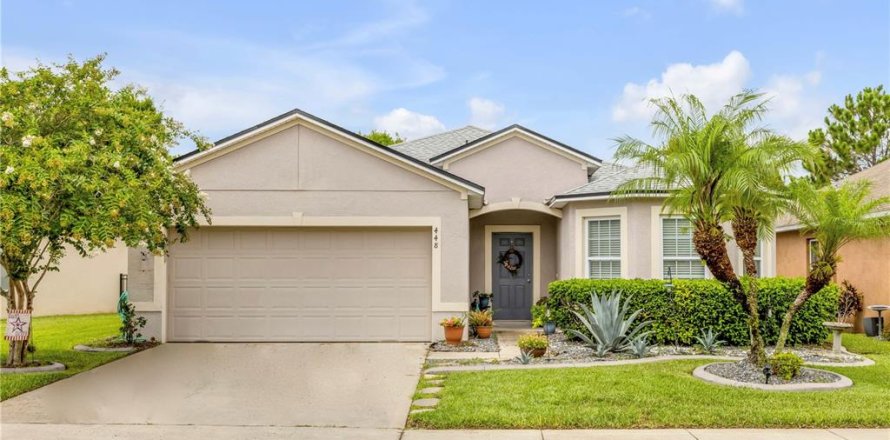 Casa en New Smyrna Beach, Florida 3 dormitorios, 164.81 m2 № 1817258
