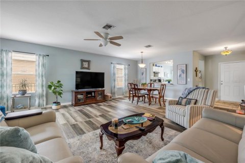 Casa en venta en New Smyrna Beach, Florida, 3 dormitorios, 164.81 m2 № 1817258 - foto 16
