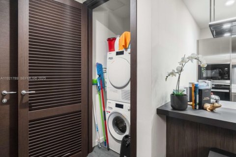 Copropriété à vendre à Miami, Floride: 2 chambres, 116.03 m2 № 1976671 - photo 9